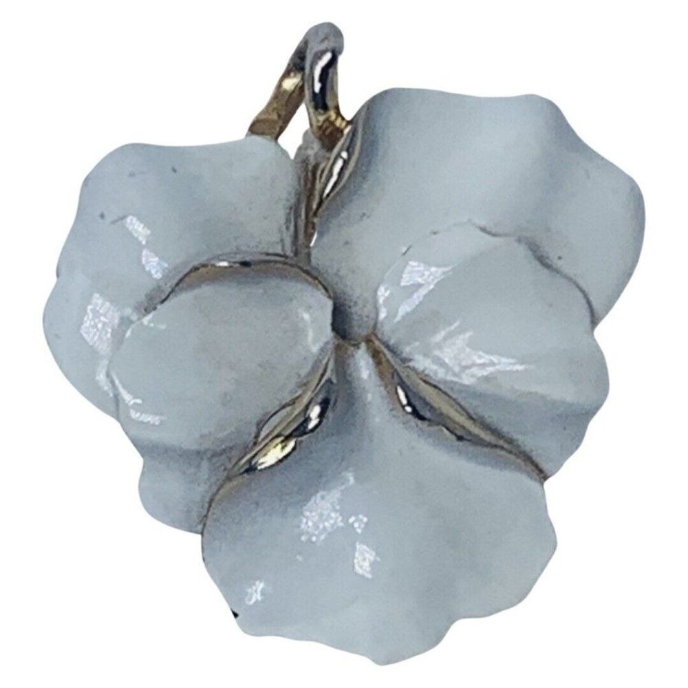 Vintage White Enamel Flower Leaves Gold Tone Brooch Pin Pendant 1.5"